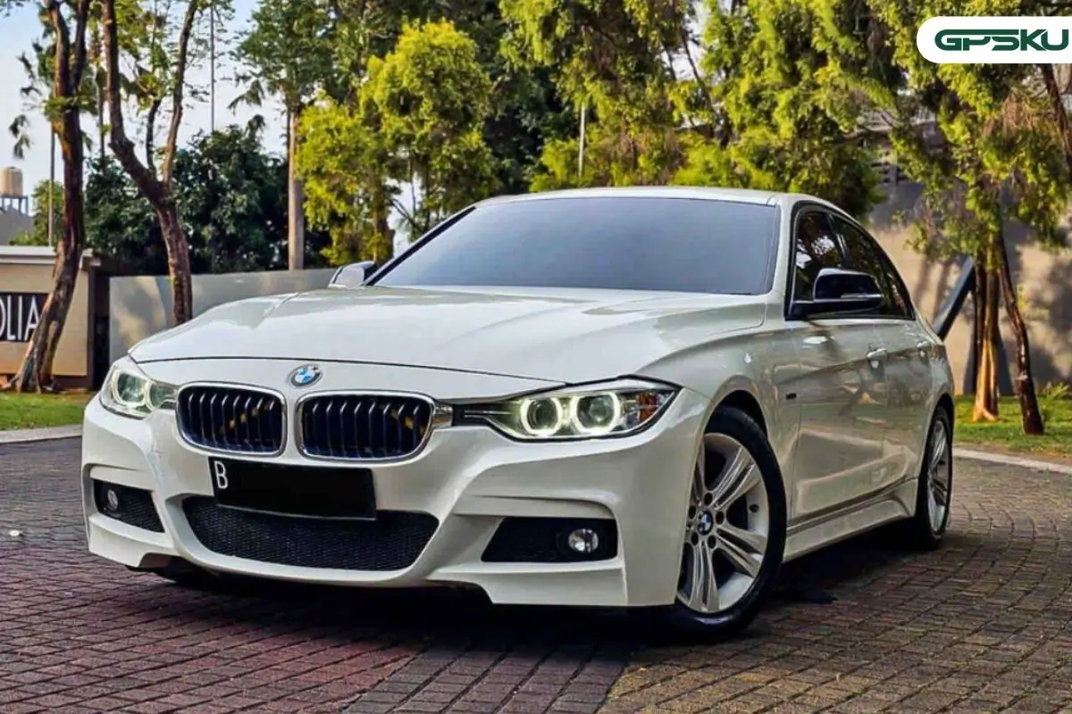 pajak BMW F30 320i