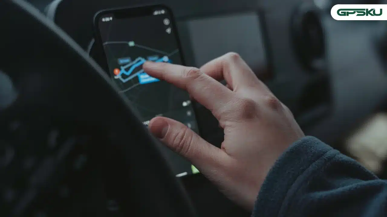 fugnsi gps pada mobil