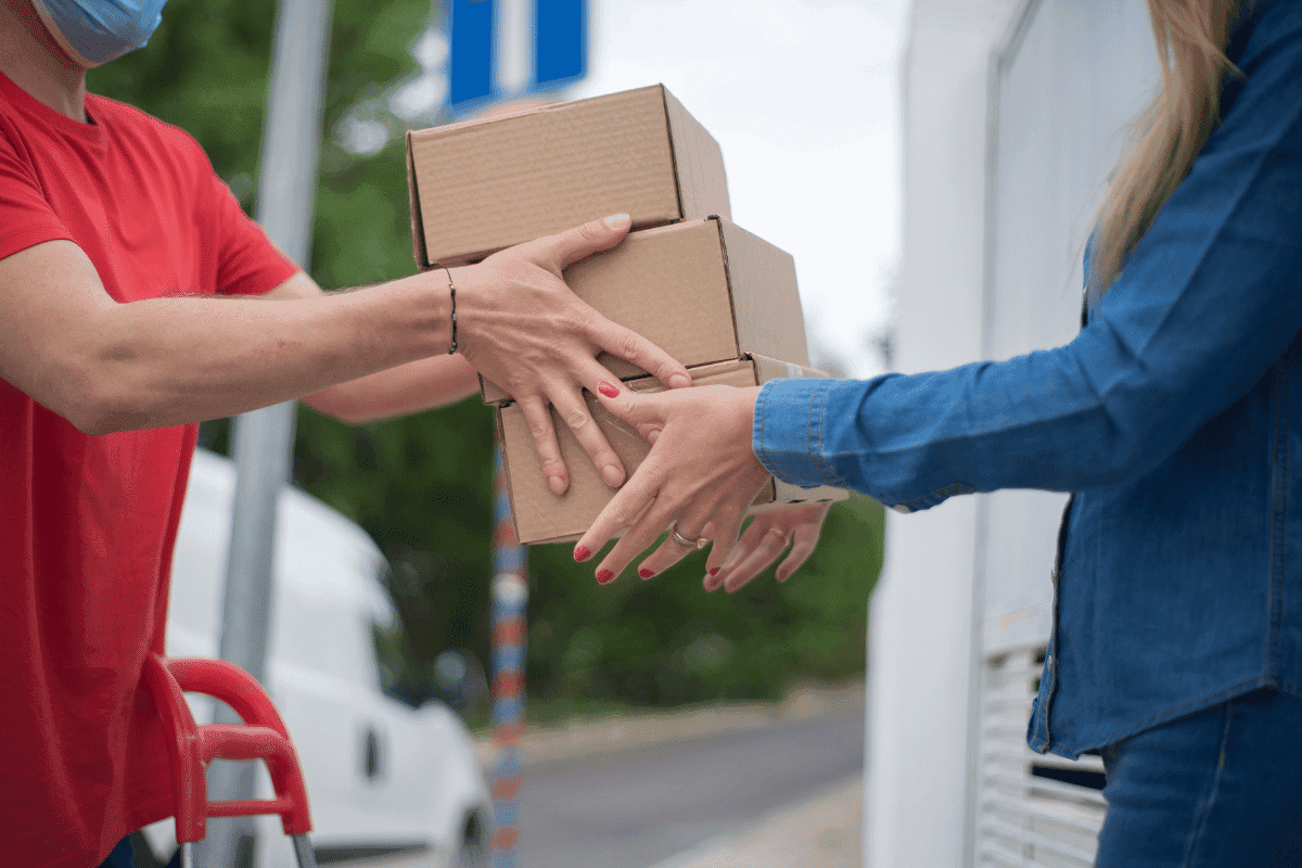 kelebihan dan kekurangan shipping dan delivery