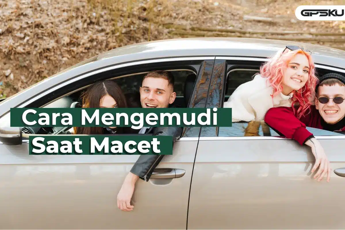 cara mengemudi mobil saat macet