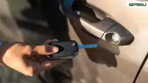 Indikator immobilizer menyala