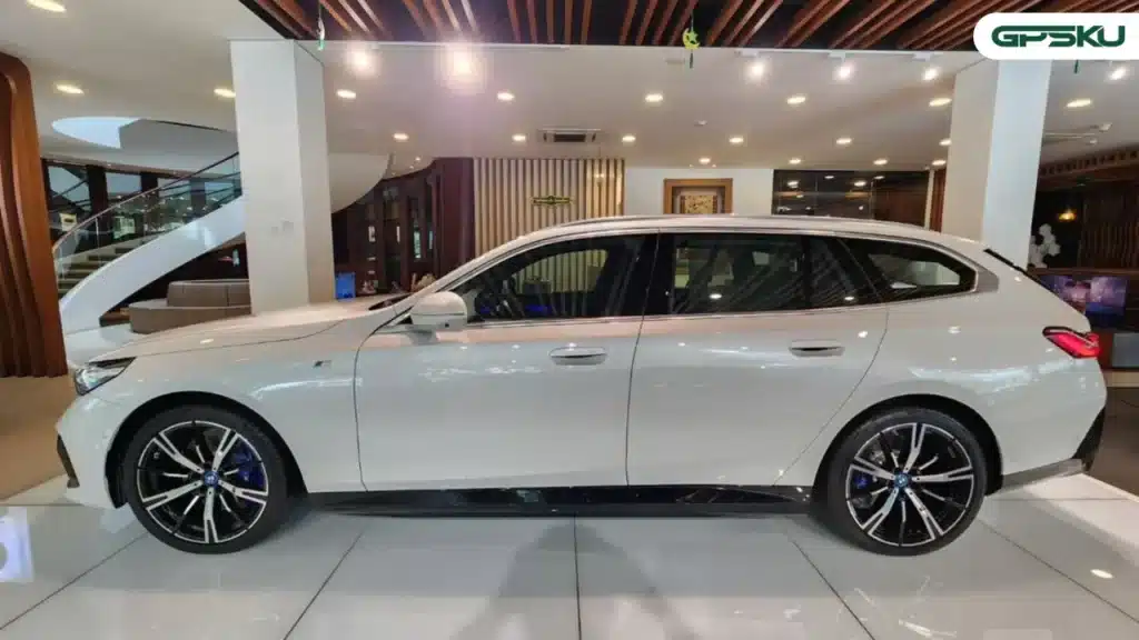 harga BMW seri 5 Touring
