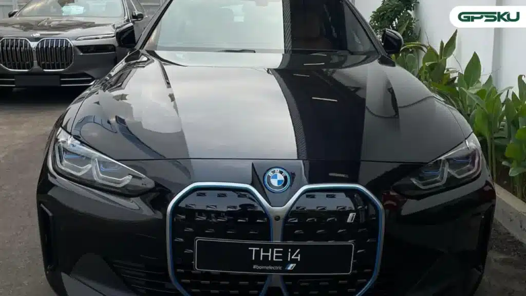 pajak BMW i4