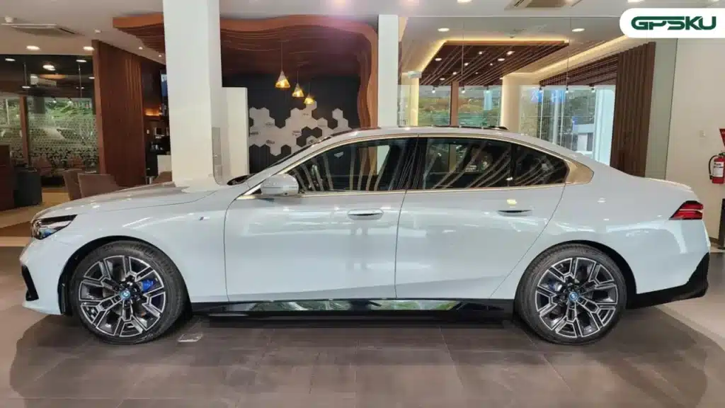 harga BMW i5 electric
