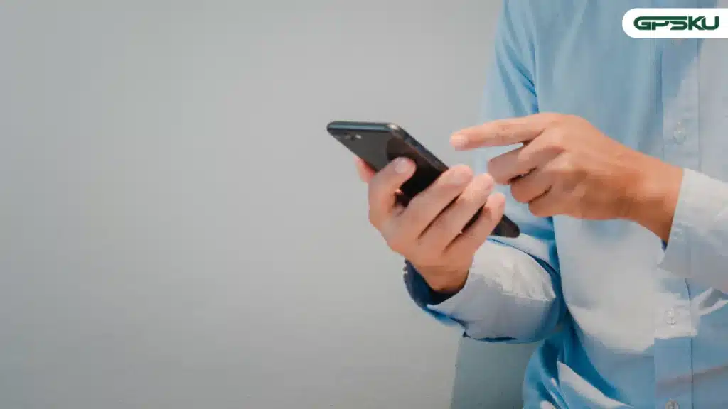 GPS tracker untuk kapal laut