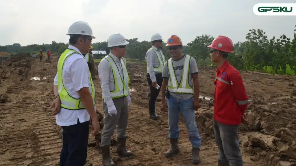 contoh penerapan fleet management system