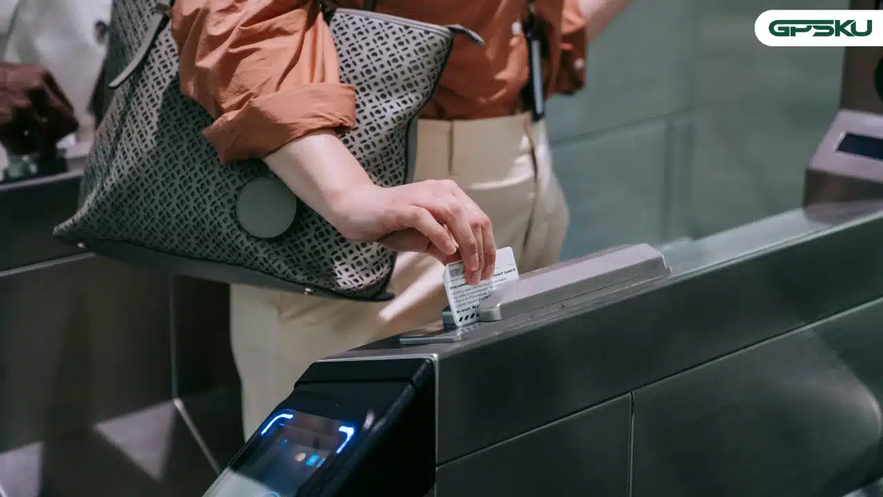 RFID tags adalah