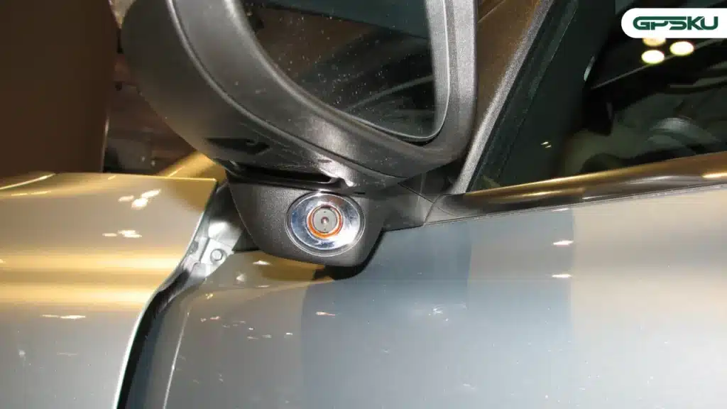 Fungsi blind spot monitoring