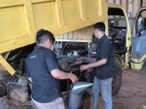 pasang gps mobl truk dengan sensor bbm pasang gps mobl truk dengan sensor bbm