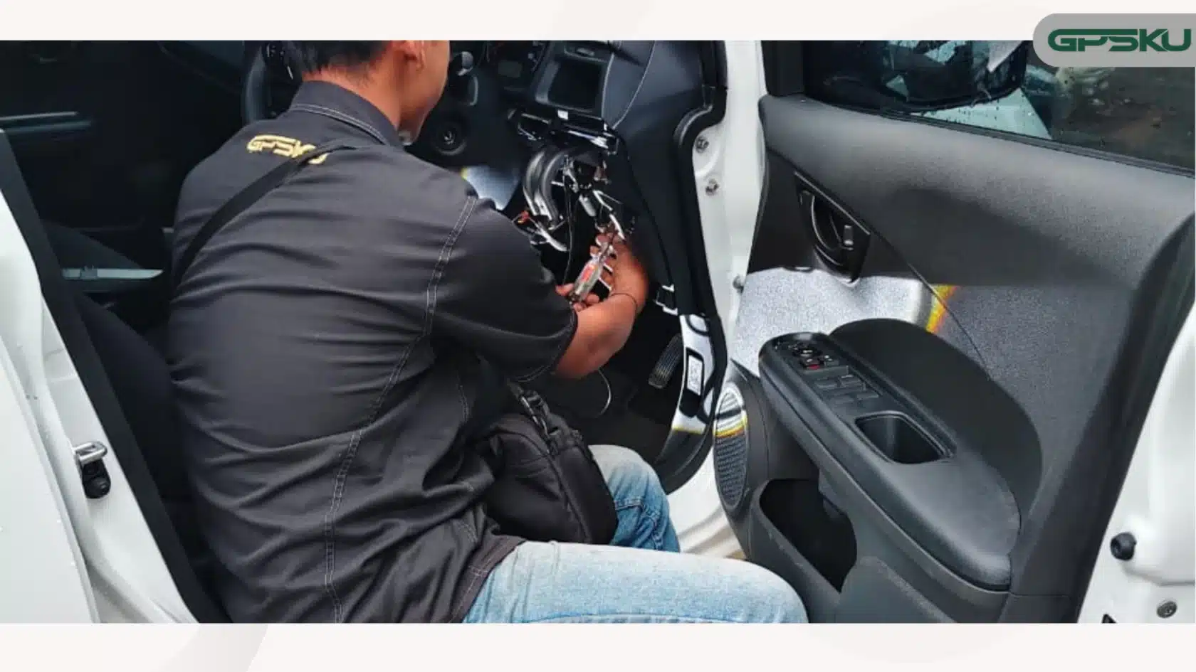 pemasangan gps mobil untuk rental – GPSKU pemasangan gps mobil untuk rental